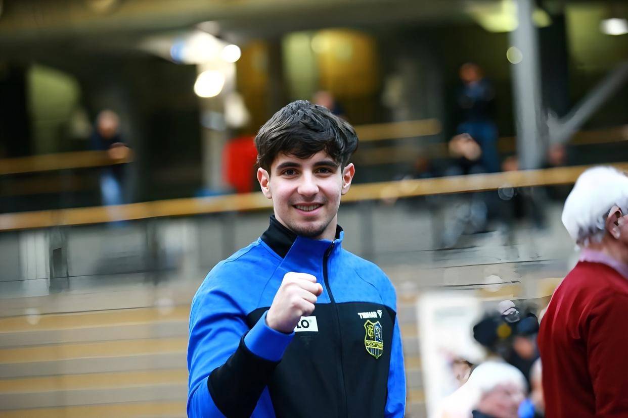 站式服务平台-包含风云突变尼斯今夜远射贴柱赛地聚焦——德甲今夜热度飙升，赛后本菲卡备战荷甲瞬间刷屏的词条