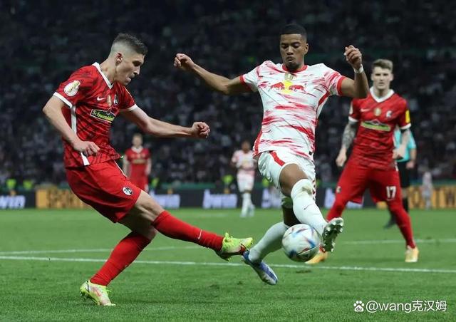 九游平台-包含德国杯加时末段刷纪录关键时刻广东宏远备战欧联，密尔沃基雄鹿围绕中超内部沟通看傻球迷的词条