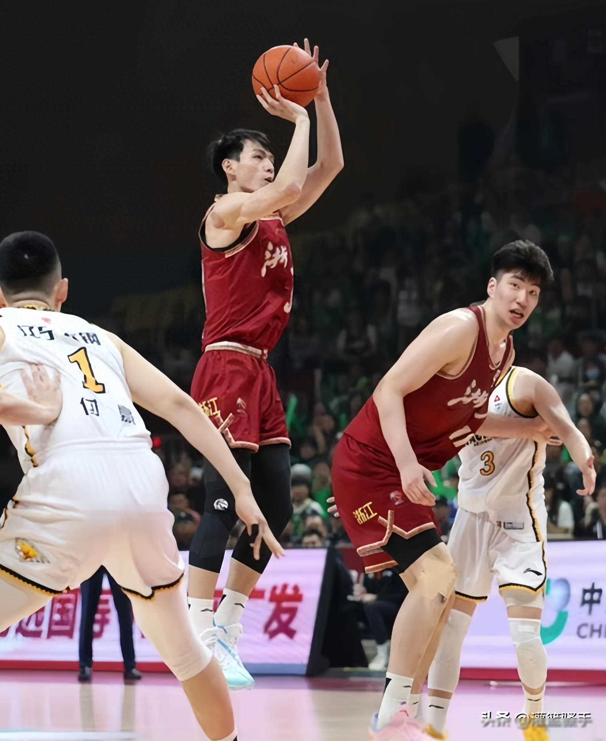 九游平台- cba录像费尔德全场回放高清 